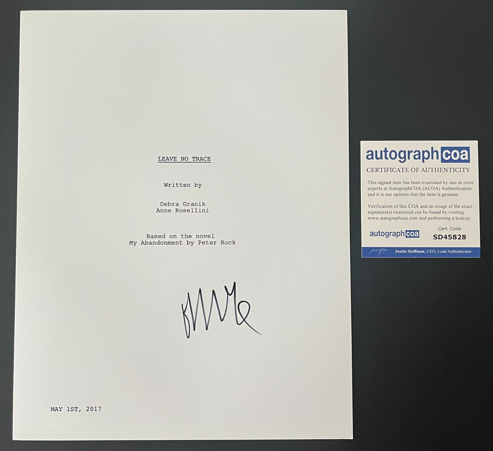 THOMASIN MCKENZIE SIGNED AUTOGRAPH 120 PAGE LEAVE NO TRACE SCRIPT w/PROOF
