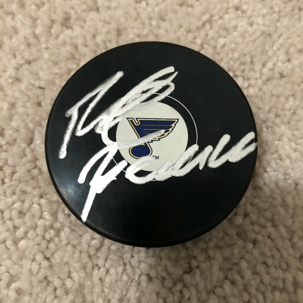 RED BERENSON SIGNED AUTOGRAPH ST. LOUIS BLUES LOGO PUCK B w/PROOF
