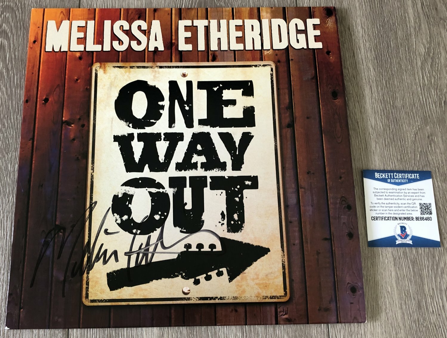 MELISSA ETHERIDGE SIGNED AUTOGRAPH ONE WAY OUT VINYL ALBUM & BECKETT BAS COA

