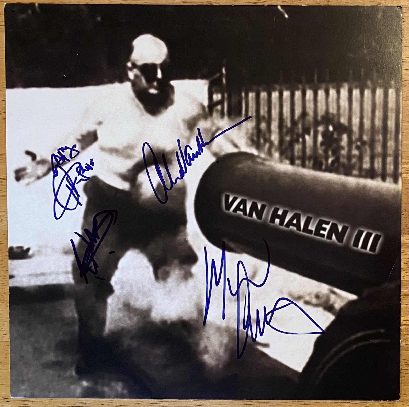 VAN HALEN III X4 SIGNED AUTOGRAPHED 12×12 PROMO FLAT JSA EDDIE ALEX ANTHONY GARY COLLECTIBLE MEMORABILIA