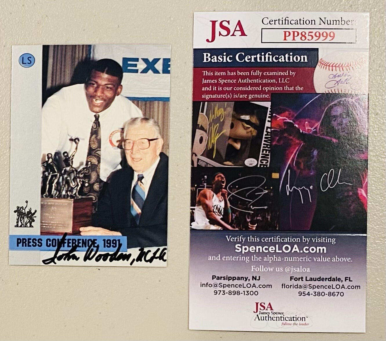 John Wooden Signed Autographed 1991 Little Sun Wooden Award Card #21 JSA Cert
