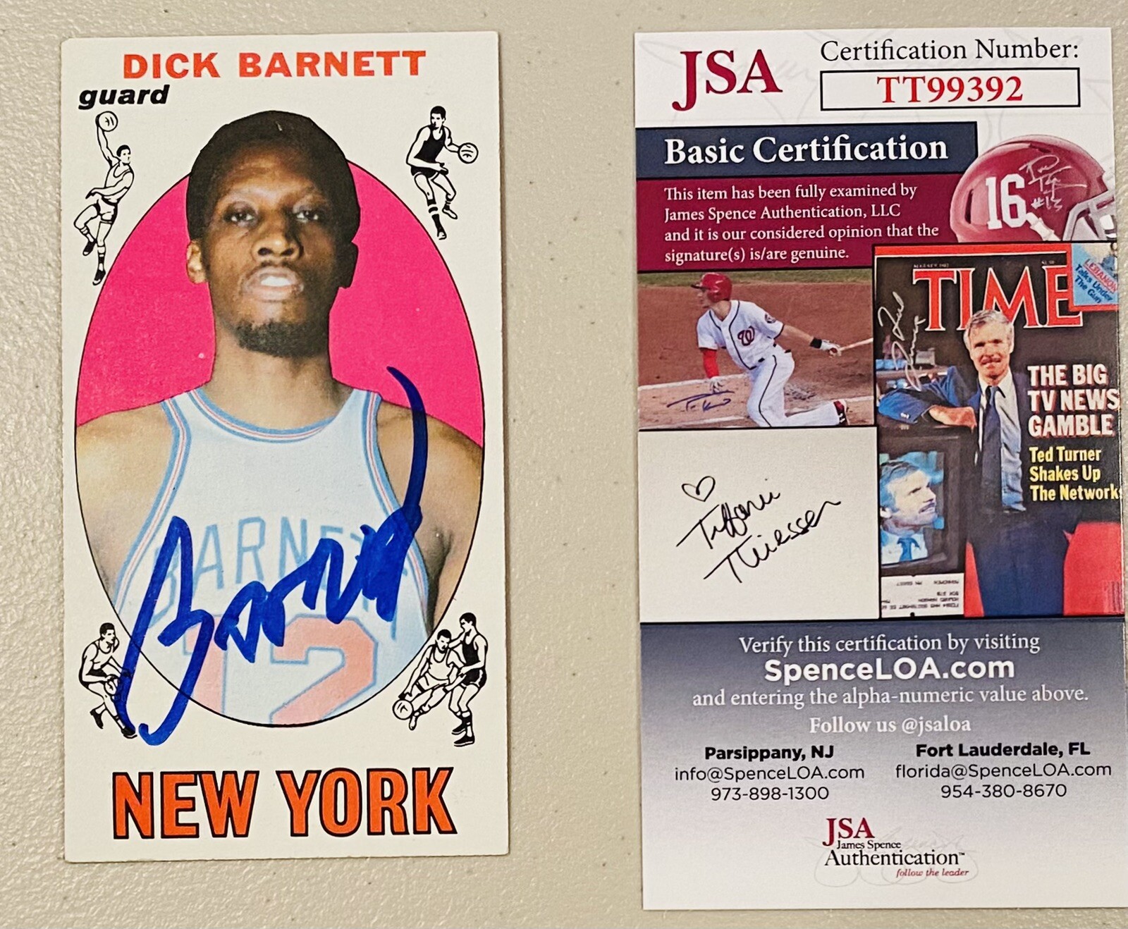 Dick Barnett Signed Autographed 1969 Topps Rookie Card #18 JSA Certified Knicks

