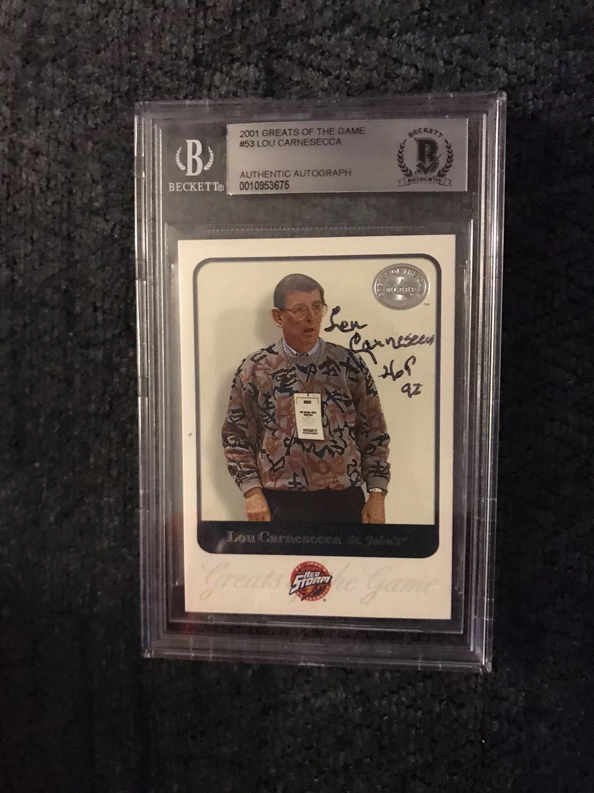 Lou Carnesecca 2001 Fleer GOTG #83 BAS Beckett Authenticated Card Autographed
