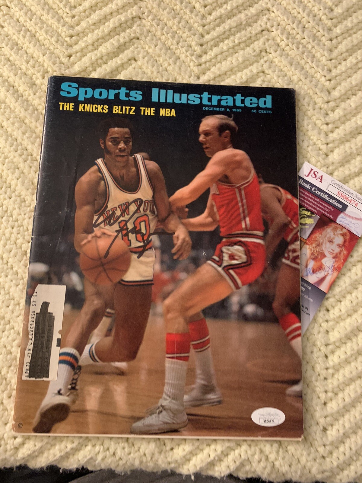 Walt Frazier signed Sports Illustrated JSA Authentication COA
