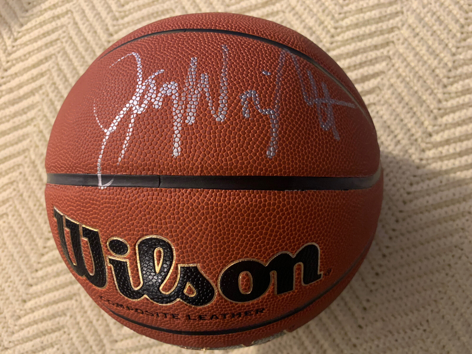Coach Jay Wright Signed NCAA Basketball 29.5 Villanova Wildcats
