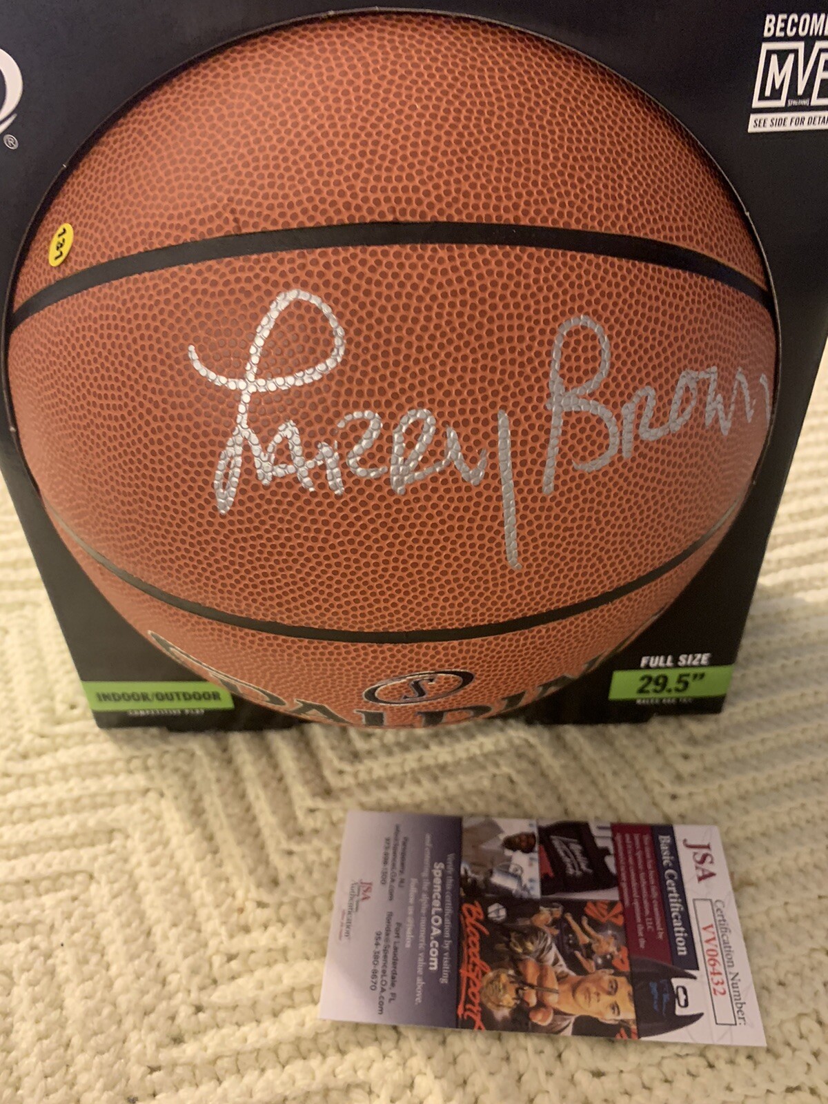 Coach Larry Brown Signed NCAA Basketball JSA COA Authentication UNC Tarheels
