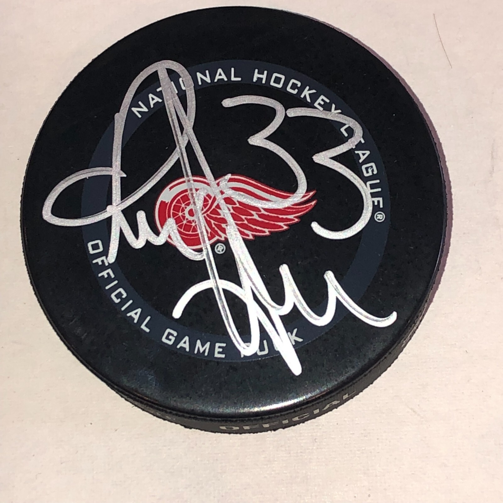 KRIS DRAPER Signed Detroit RED WINGS Official GAME Puck Beckett Auth BAS