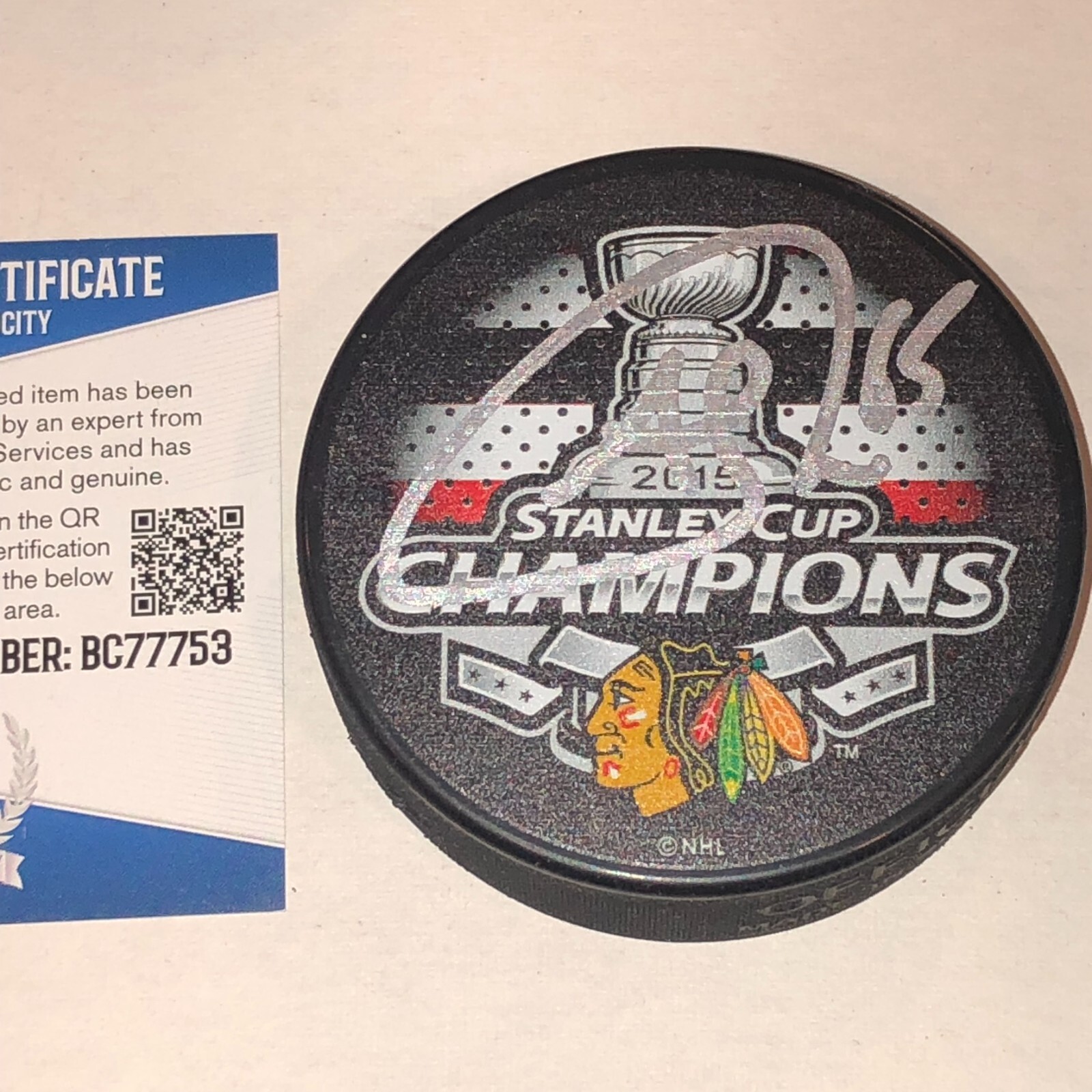 ANDREW SHAW (Blackhawks) Signed 2015 STANLEY CUP CHAMPS Puck Beckett Auth. (BAS)