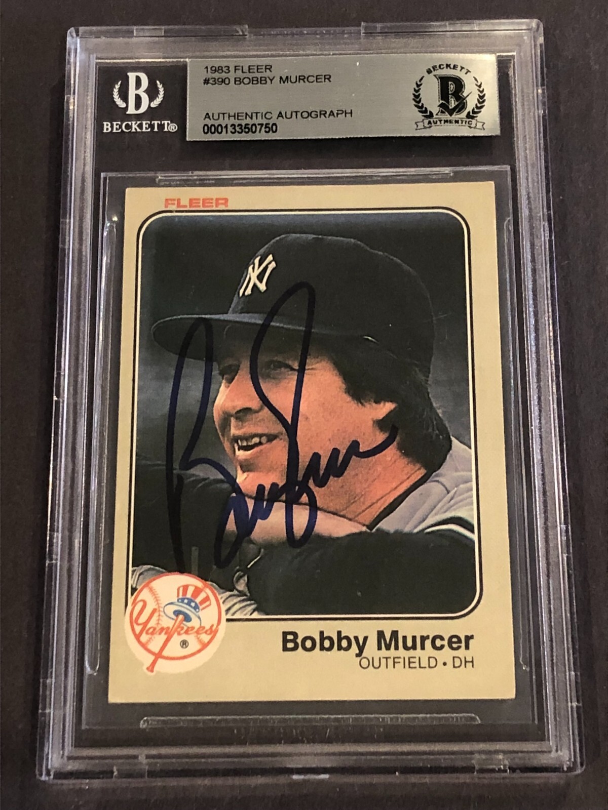 BOBBY MURCER Signed 1983 FLEER Card #390 Beckett Authenticated (BAS)