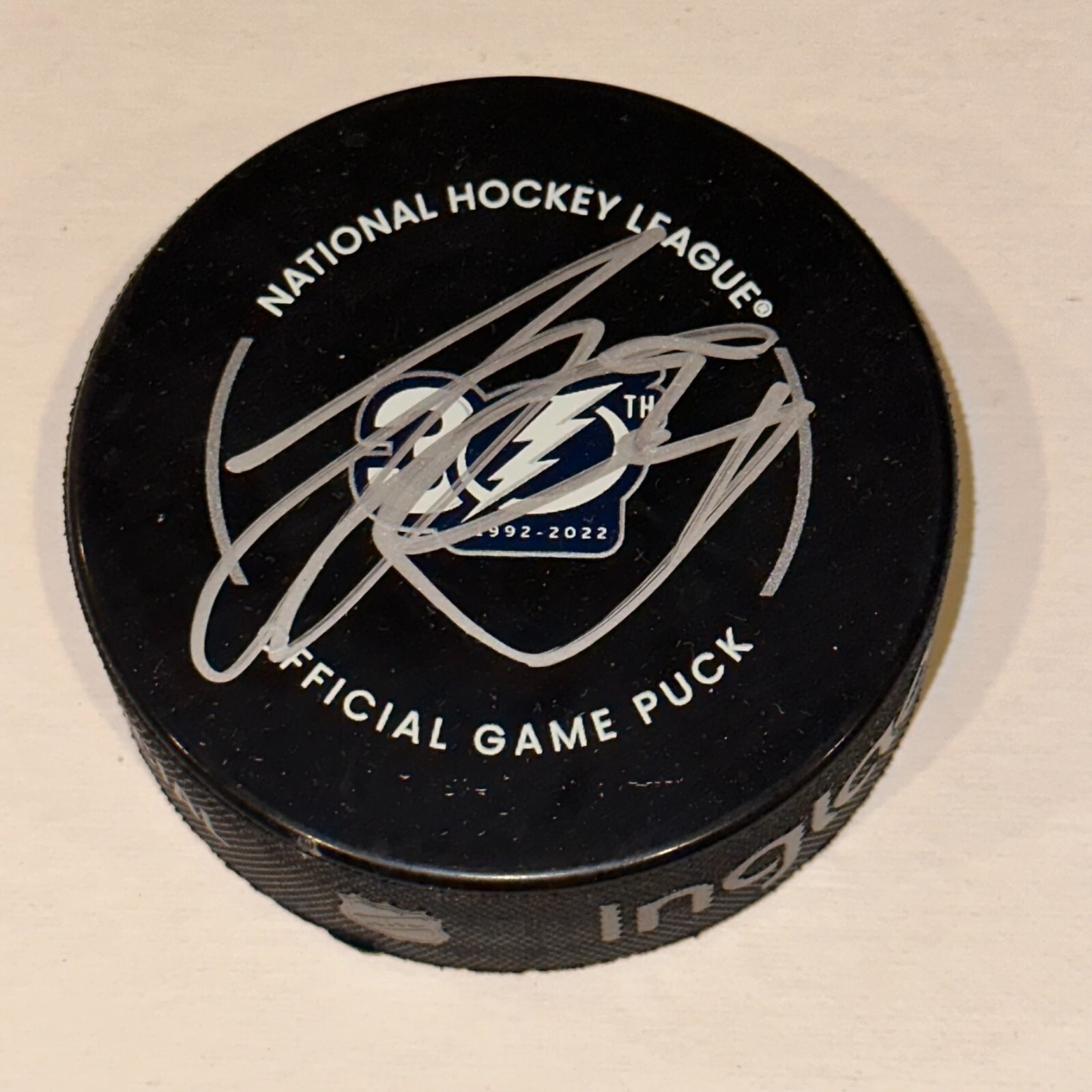 STEVEN STAMKOS Signed LIGHTNING 30th Ann. Official GAME Puck Beckett Auth BAS
