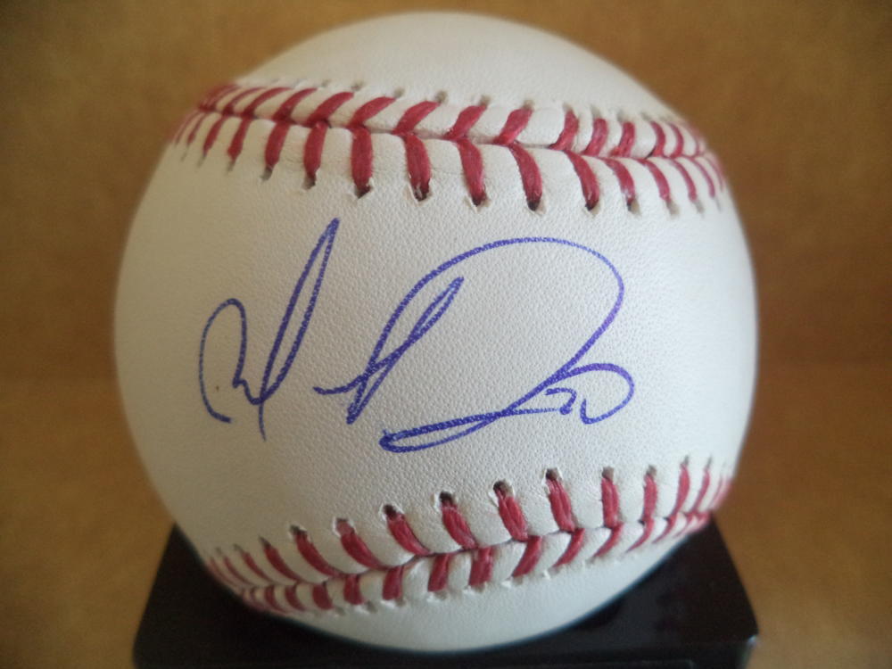 WILSON ROSARIO COLORADO ROCKIES/JAPANESE STAR SIGNED AUTO M.L. BASEBALL W/COA