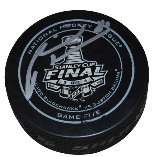 MARIAN HOSSA signed (BLACKHAWKS) 2013 STANLEY CUP GAME 5 puck BECKETT BJ015289