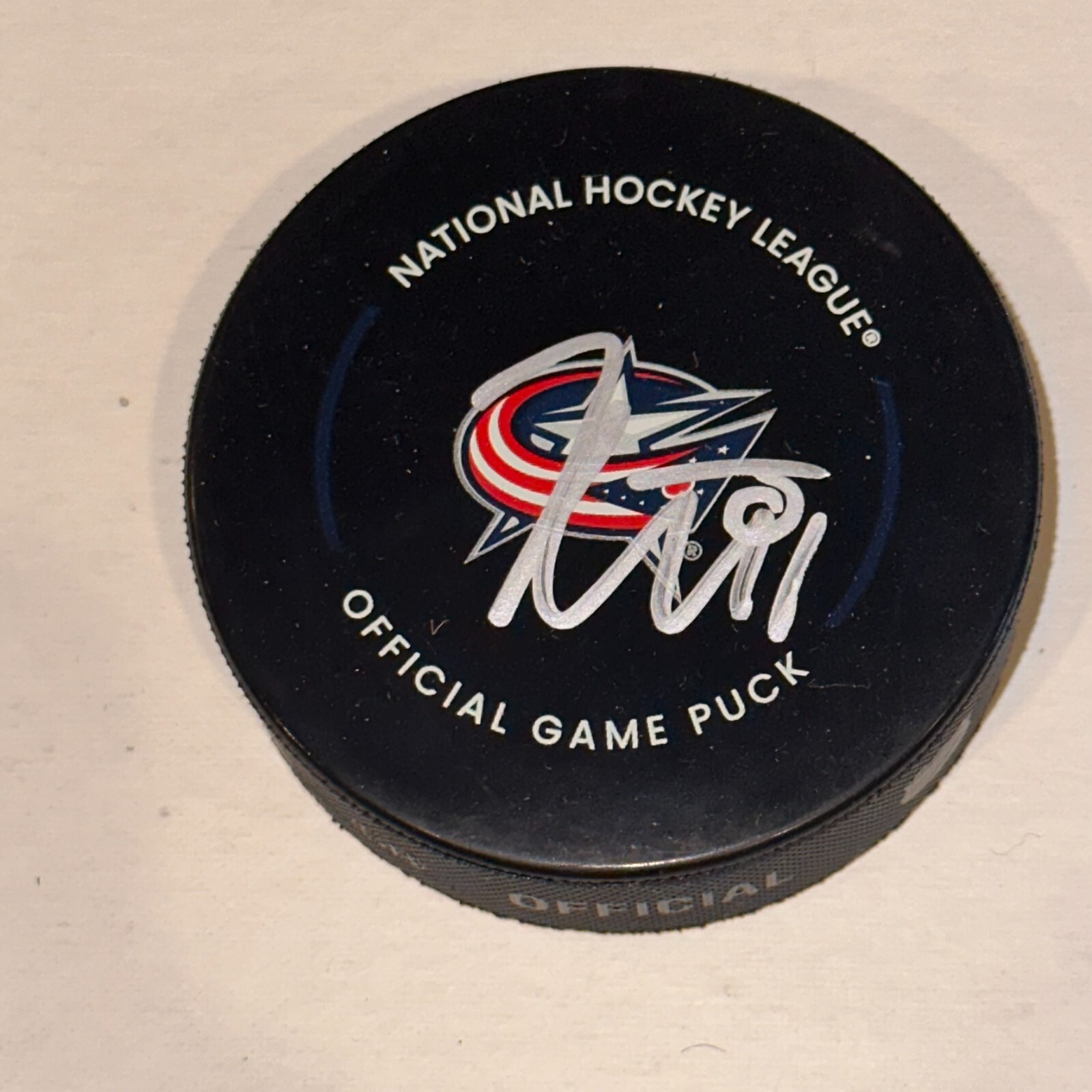 KENT JOHNSON Signed Columbus BLUE JACKETS Official GAME Puck Beckett Auth BAS

