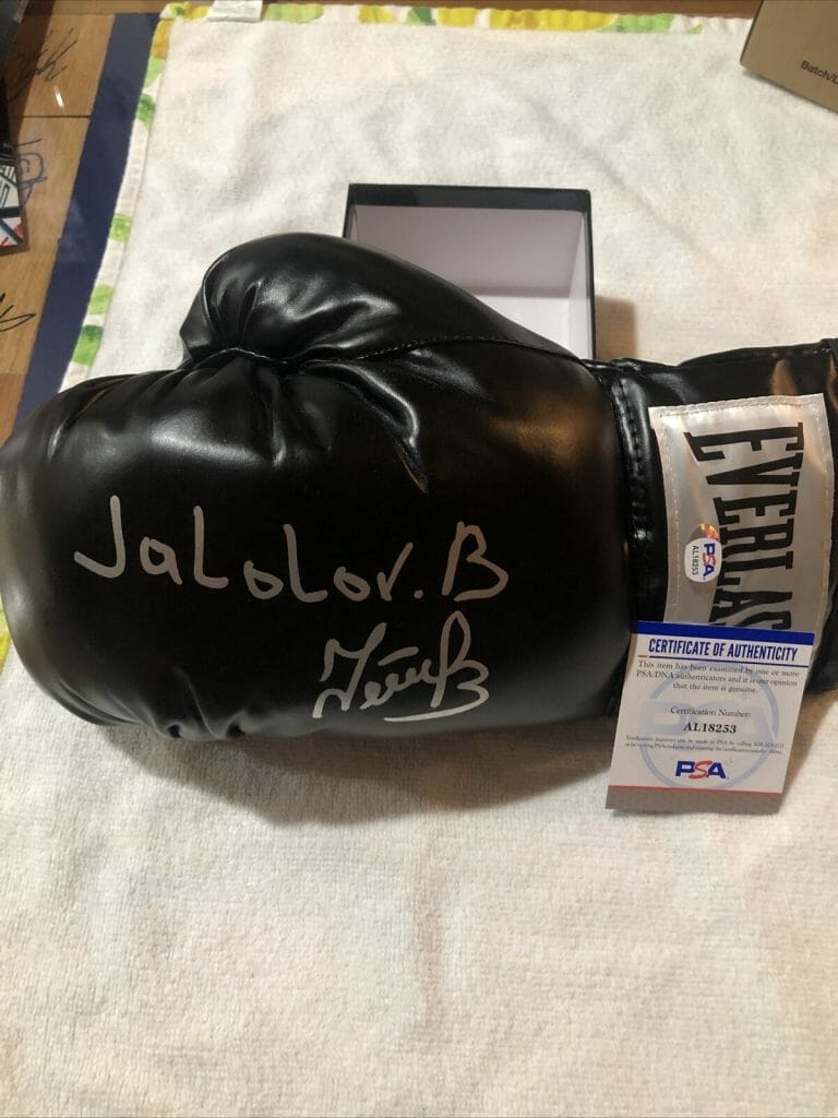 BAKHODIR JALOLOV SIGNED AUTOGRAPH BOXING GLOVE PSA COA OLYMPIC CHAMPION GOLD COLLECTIBLE MEMORABILIA