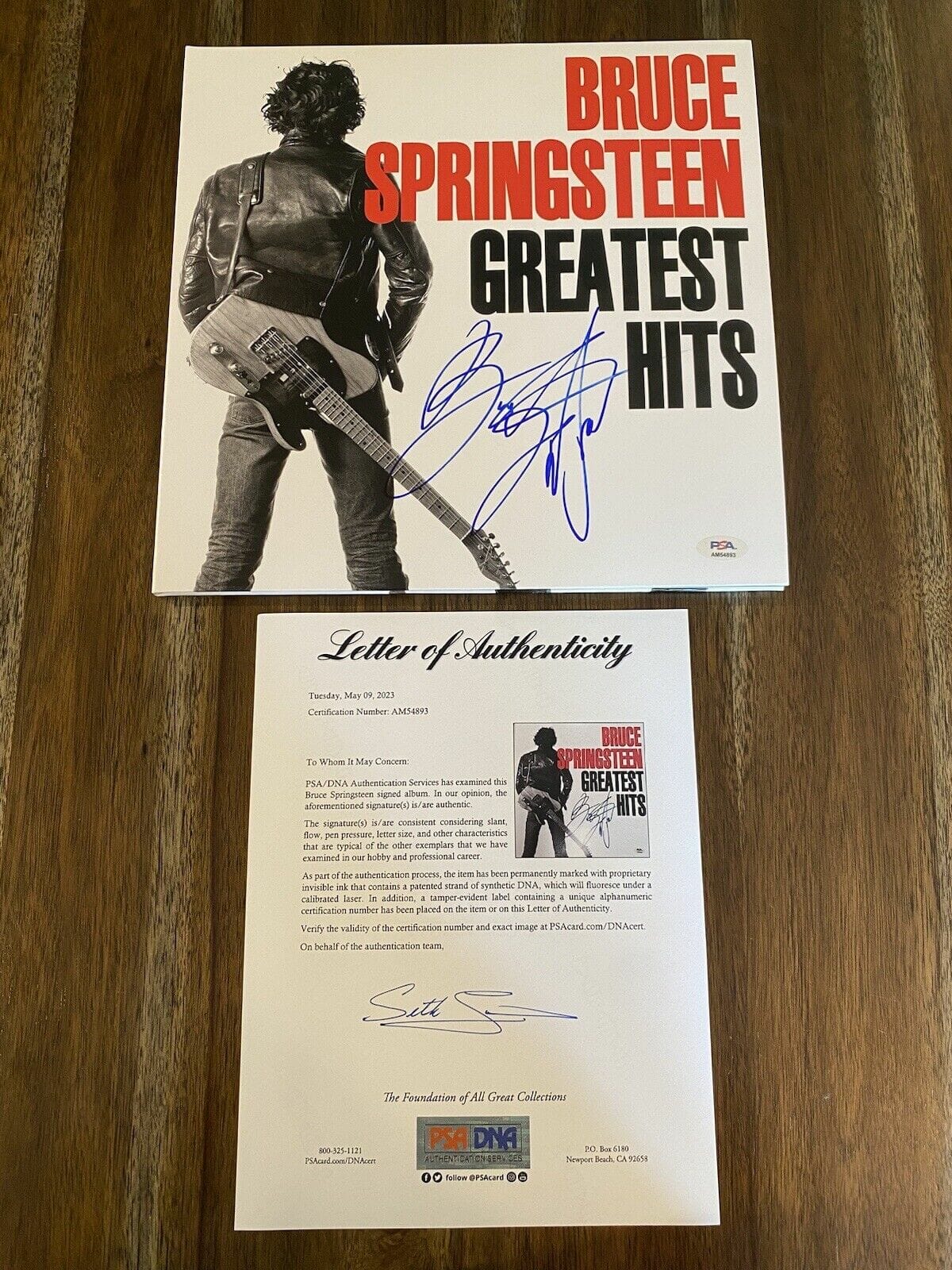 Bruce Springsteen ‘Greatest Hits’ Signed Autograph Vinyl Record PSA COA