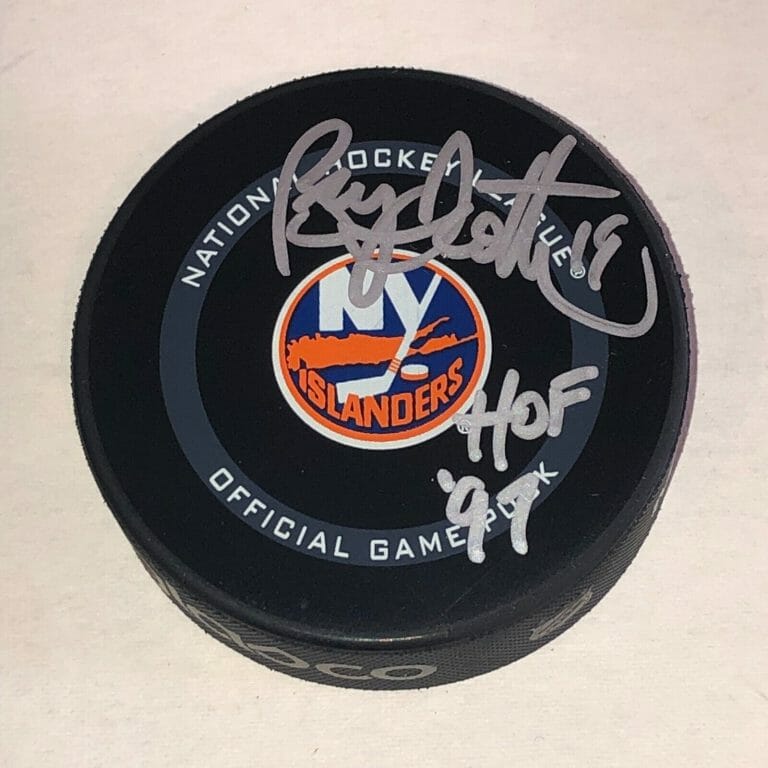 BRYAN TROTTIER SIGNED NY ISLANDERS OFFICIAL GAME PUCK BECKETT BAS W/ HOF INSCRIP COLLECTIBLE MEMORABILIA