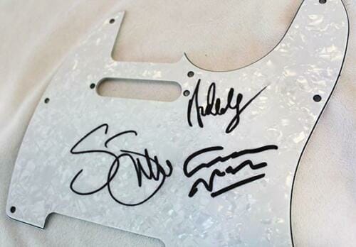 Crosby Stills & Nash REAL hand SIGNED Guitar Pickguard COA David Stephen Graham
Opens in a new window or tab