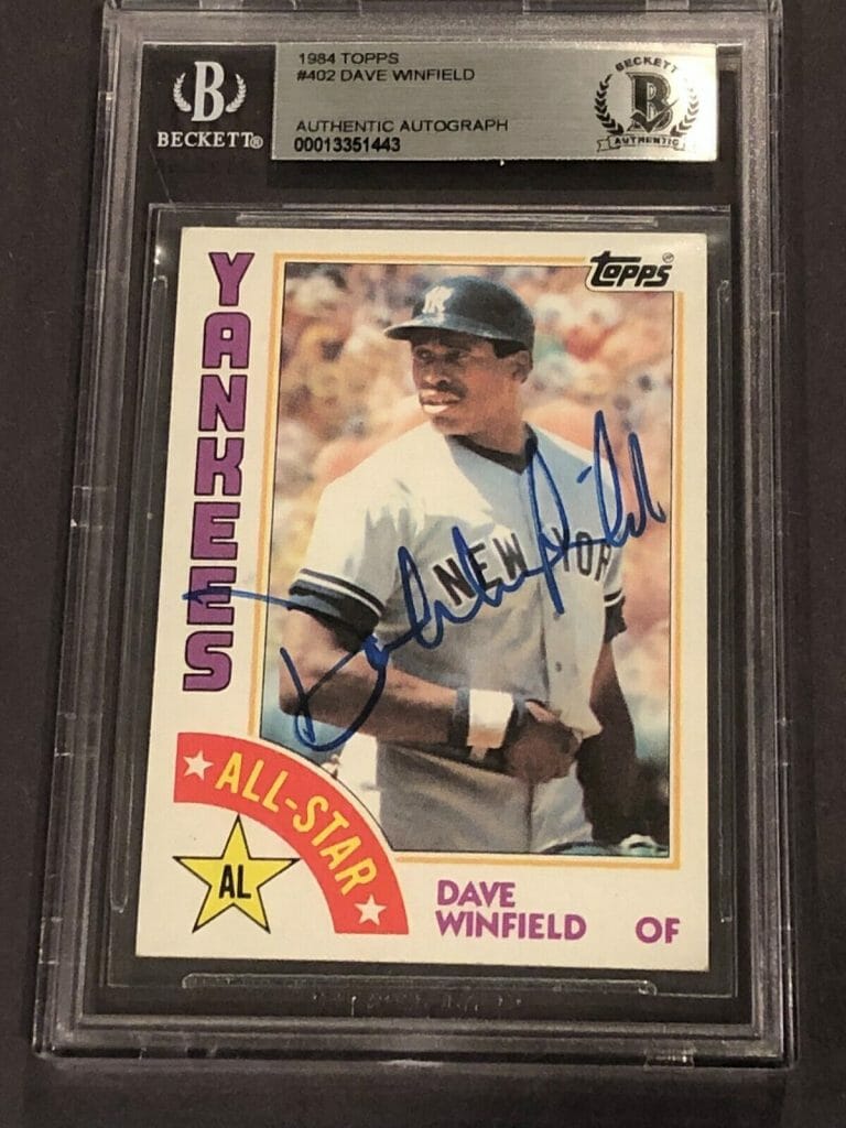 DAVE WINFIELD SIGNED 1984 TOPPS CARD #402 BECKETT AUTHENTICATED (BAS) COLLECTIBLE MEMORABILIA
