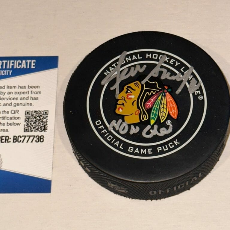 DENIS SAVARD SIGNED BLACKHAWKS OFFICIAL GAME PUCK BECKETT AUTH BAS & HOF INSC
 COLLECTIBLE MEMORABILIA