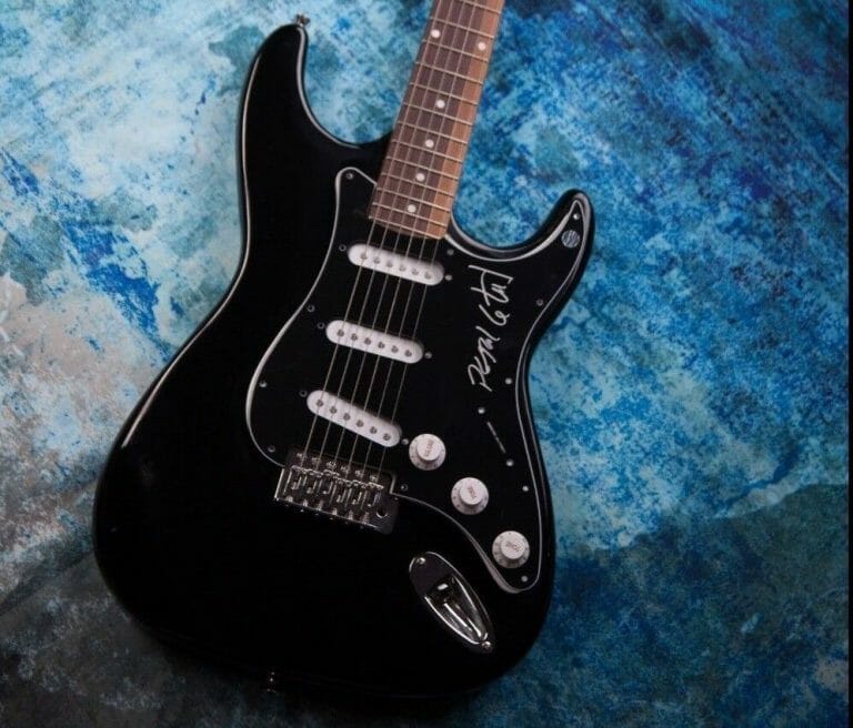 GFA CHICAGO ROCK STAR * PETER CETERA * SIGNED ELECTRIC GUITAR AD1 COA COLLECTIBLE MEMORABILIA