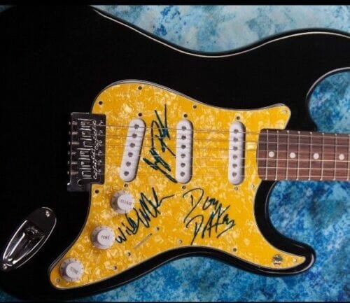 GFA DON JEFF PILSON & MICK BROWN * DOKKEN * SIGNED ELECTRIC GUITAR PROOF D2 COA COLLECTIBLE MEMORABILIA