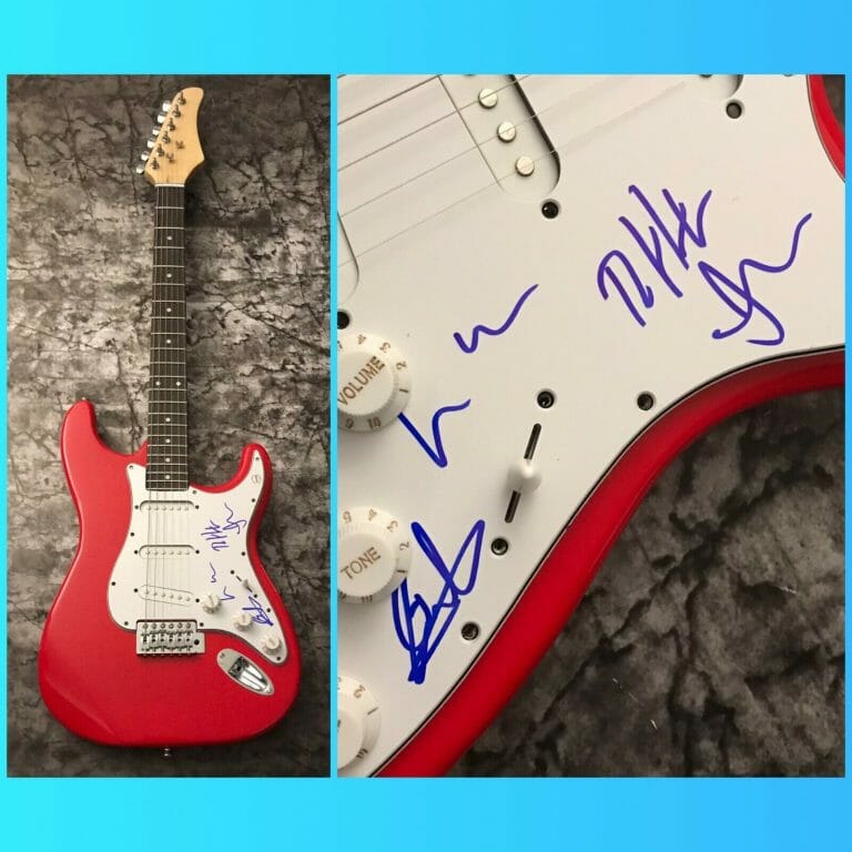 GFA HIPPIE CASTLE EP FANFARE * MAGIC CITY HIPPIES * SIGNED ELECTRIC GUITAR B COA COLLECTIBLE MEMORABILIA
