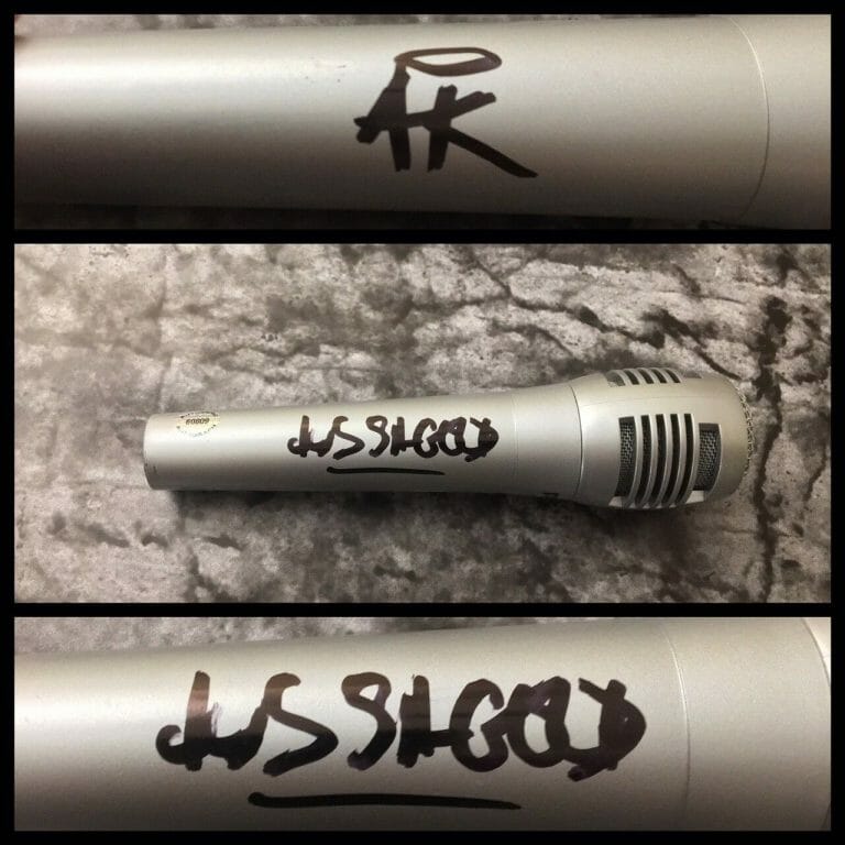 GFA ISSA GOLD & AKTHESAVIOR * THE UNDERACHIEVERS * SIGNED MICROPHONE B COA COLLECTIBLE MEMORABILIA