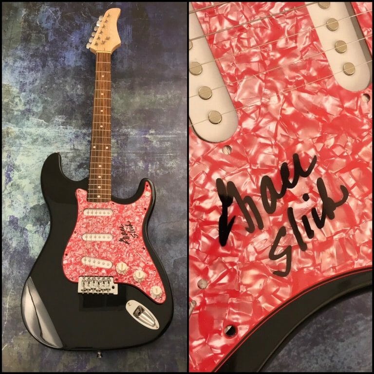 GFA JEFFERSON AIRPLANE / STARSHIP * GRACE SLICK * SIGNED ELECTRIC GUITAR COA COLLECTIBLE MEMORABILIA