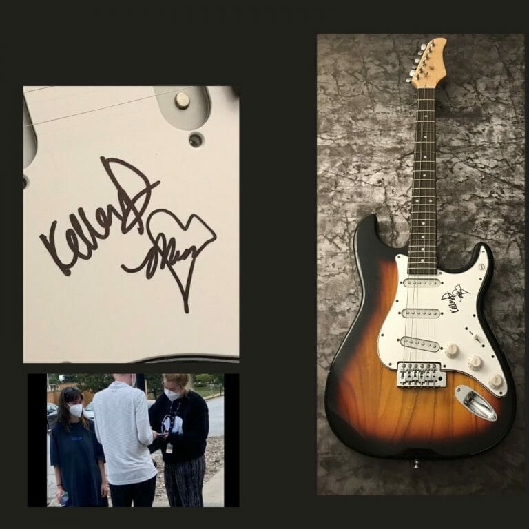 GFA KELLEY DUGAN & MINA WALKER * DAISY THE GREAT * SIGNED ELECTRIC GUITAR D2 COA COLLECTIBLE MEMORABILIA