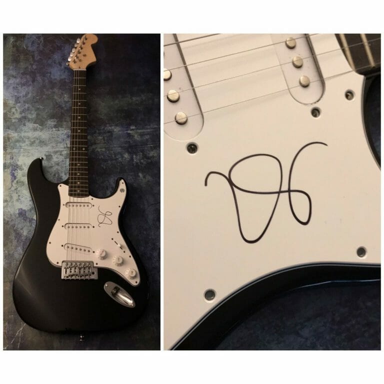 GFA KESHA TIK TOK POP STAR * KE$HA * SIGNED ELECTRIC GUITAR PROOF COA COLLECTIBLE MEMORABILIA