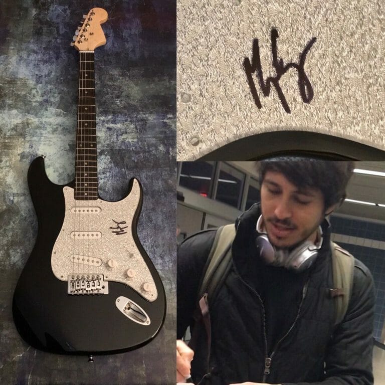 GFA KISS SOMEBODY * MORGAN EVANS * SIGNED AUTOGRAPH ELECTRIC GUITAR PROOF COA COLLECTIBLE MEMORABILIA