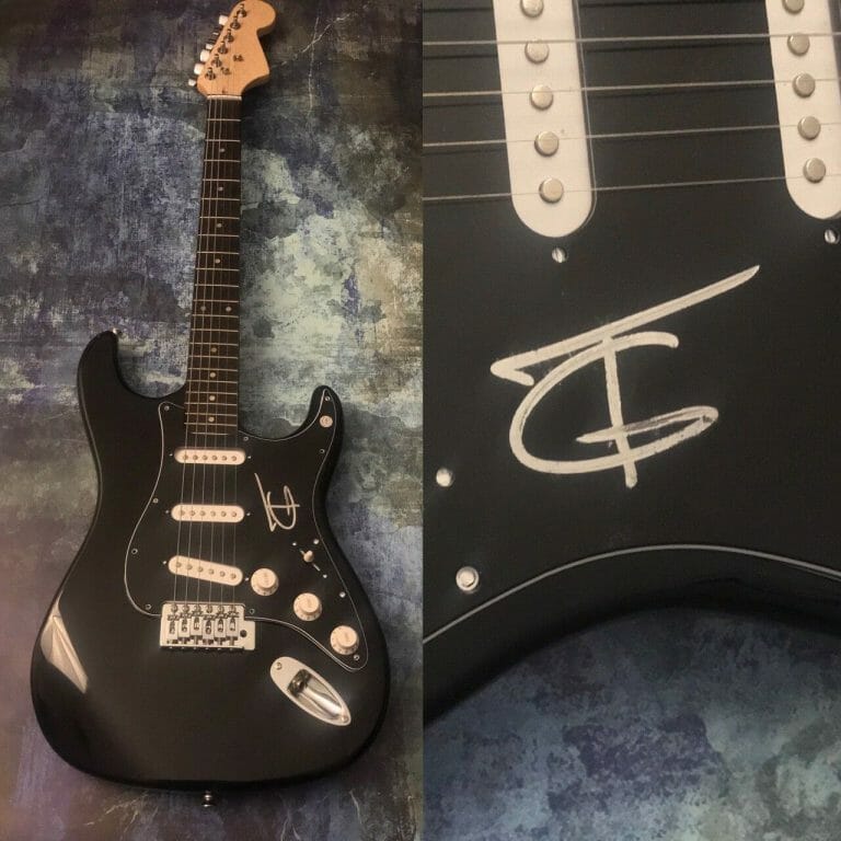 GFA L.A. GUNS ROCK STAR * TRACII GUNS * SIGNED AUTOGRAPH ELECTRIC GUITAR COA COLLECTIBLE MEMORABILIA