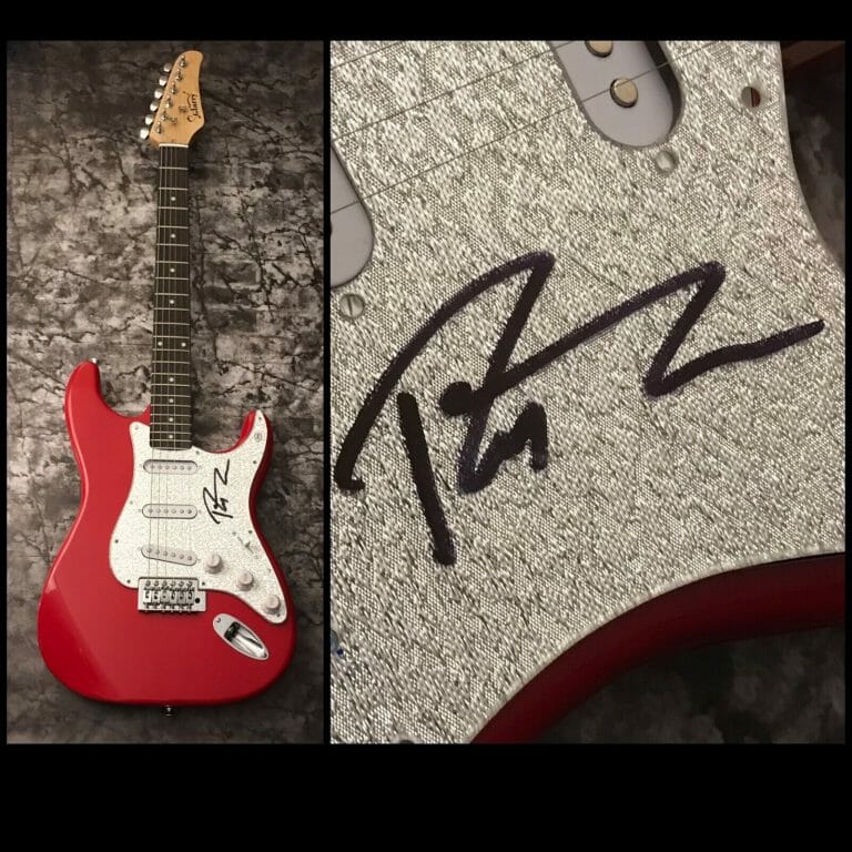 GFA MATCHBOX 20 TWENTY * ROB THOMAS * SIGNED ELECTRIC GUITAR PROOF COA COLLECTIBLE MEMORABILIA