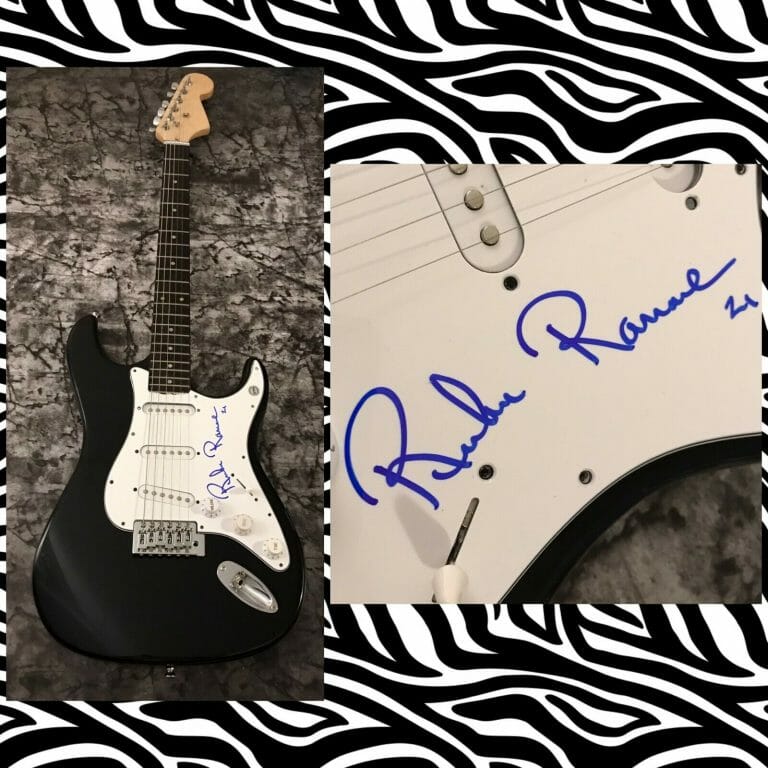 GFA THE RAMONES DRUMMER * RICHE RAMONE * SIGNED ELECTRIC GUITAR COA COLLECTIBLE MEMORABILIA