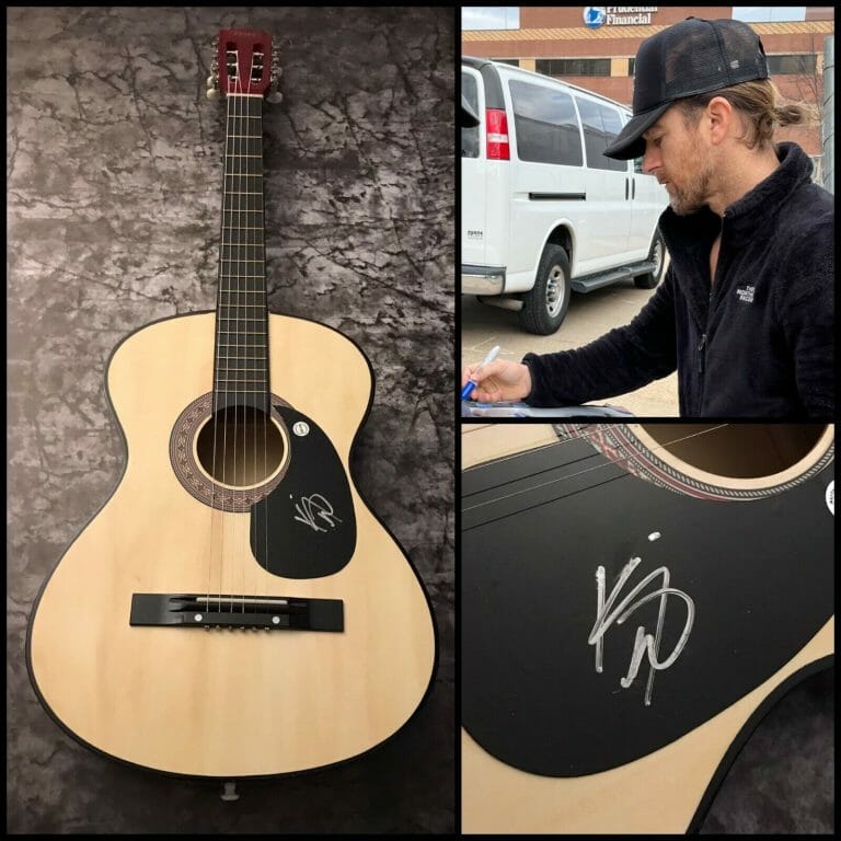 GFA WILD WORLD SHE’S MINE * KIP MOORE * SIGNED ACOUSTIC GUITAR PROOF K3 COA COLLECTIBLE MEMORABILIA