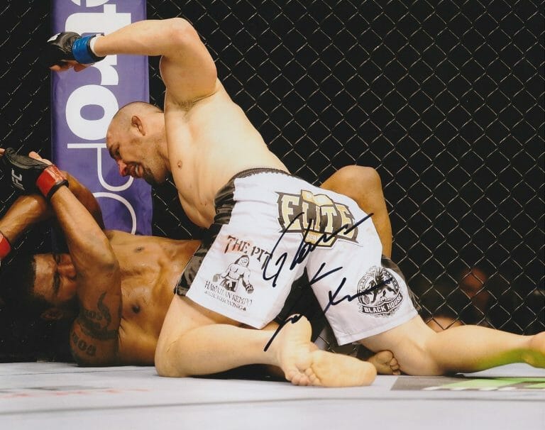 GLOVER TEIXEIRA IN-PERSON SIGNED 8×10 WITH AWESOME PROOF AND COA #1 UFC COLLECTIBLE MEMORABILIA