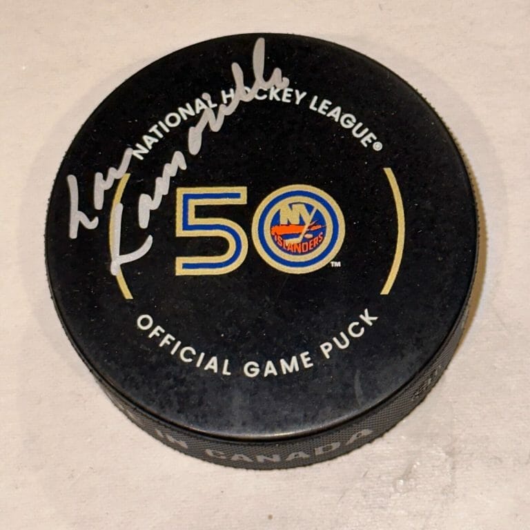 LOU LAMORIELLO SIGNED NY ISLANDERS 50TH ANNIV. OFFICIAL GAME PUCK BECKETT BAS
 COLLECTIBLE MEMORABILIA