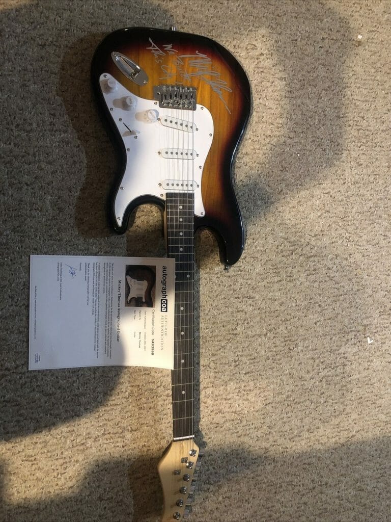 MICKEY THOMAS JEFFERSON STARSHIP SIGNED AUTOGRAPH ELECTRIC GUITAR ACOA COA STRAT COLLECTIBLE MEMORABILIA
