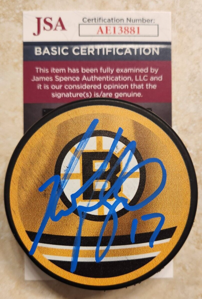 NICK FOLIGNO SIGNED REVERSE RETRO PUCK W/ JSA COA #AE13881 BOSTON BRUINS COLLECTIBLE MEMORABILIA