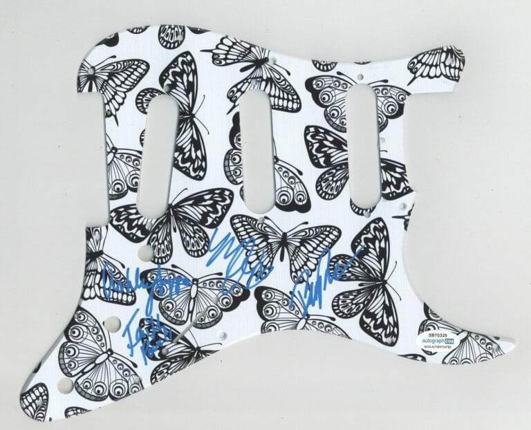 PLUSH FEMALE ROCK BAND SIGNED AUTOGRAPH STRAT ELECTRIC GUITAR PICKGUARD ACOA COLLECTIBLE MEMORABILIA