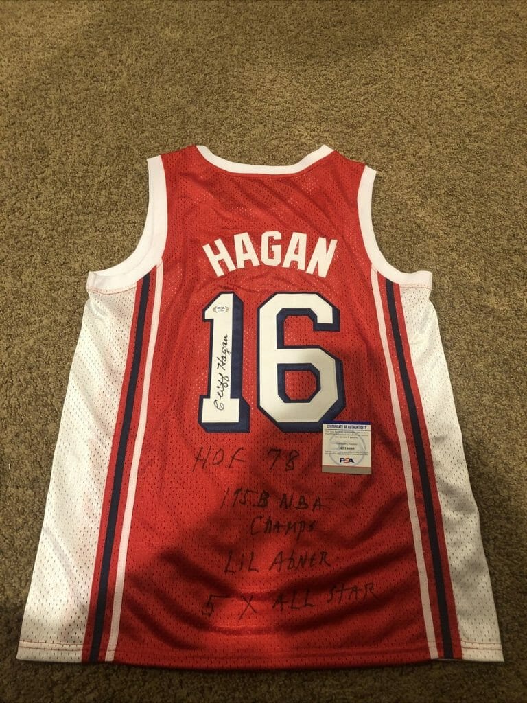 ST LOUIS HAWKS- CLIFF HAGAN SIGNED AUTOGRAPH JERSEY PSA DNA COA HOF NBA COLLECTIBLE MEMORABILIA