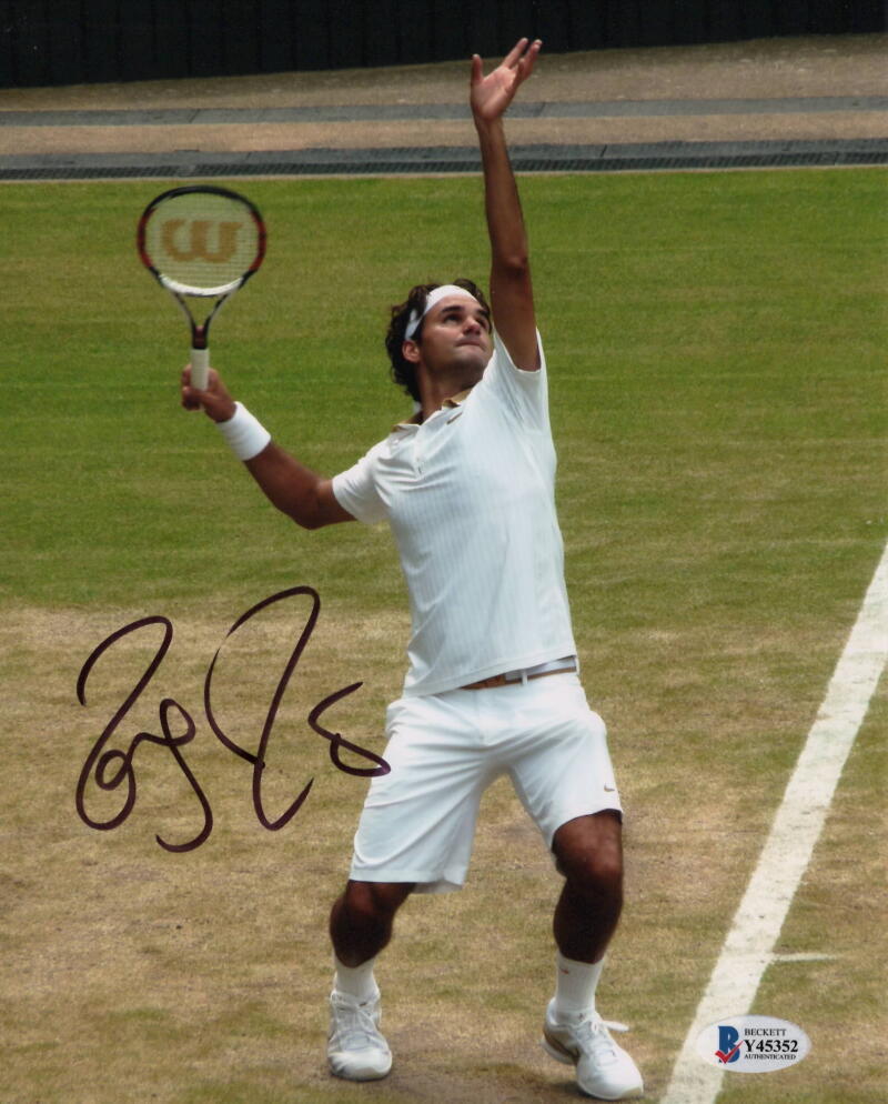 Roger Federer Signed Autograph 8x10 Photo - At Wimbledon Serving Ball w/ Beckett
