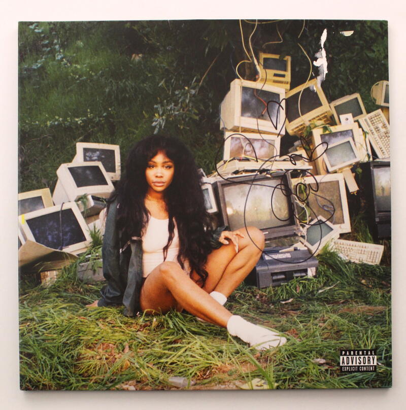 SZA SIGNED AUTOGRAPH ALBUM VINYL RECORD – CTRL VERY RARE SOS W/ JSA COA COLLECTIBLE MEMORABILIA