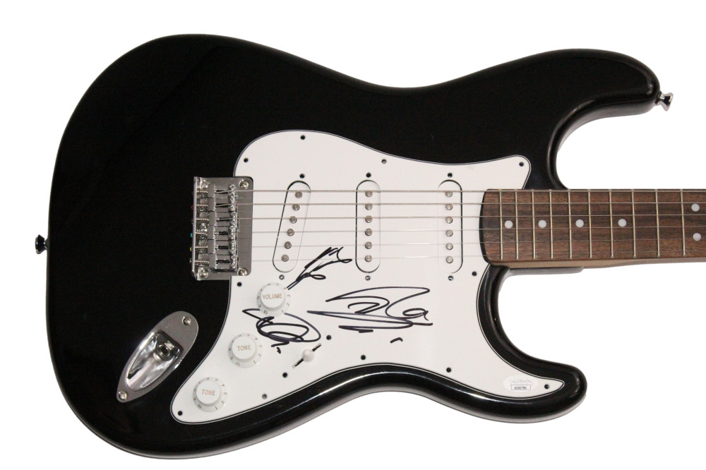 Tokio Hotel Band Signed Autograph Fender Guitar Tom Kaulitz Bill & Georg w/ JSA
