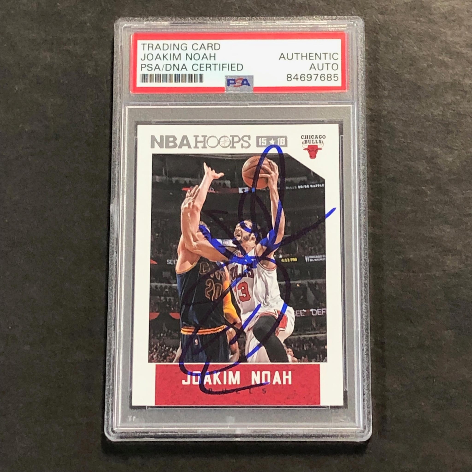 2015-16 Panini Hoops #143 Joakim Noah Signed Card PSA Slabbed Bulls
