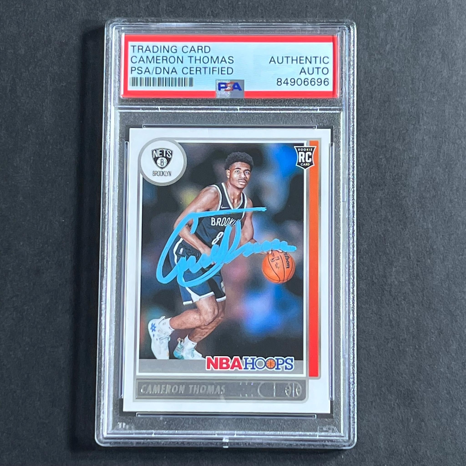 2021-22 Panini Hoops #231 Cameron Thomas Signed Card PSA/DNA Encapsulated
