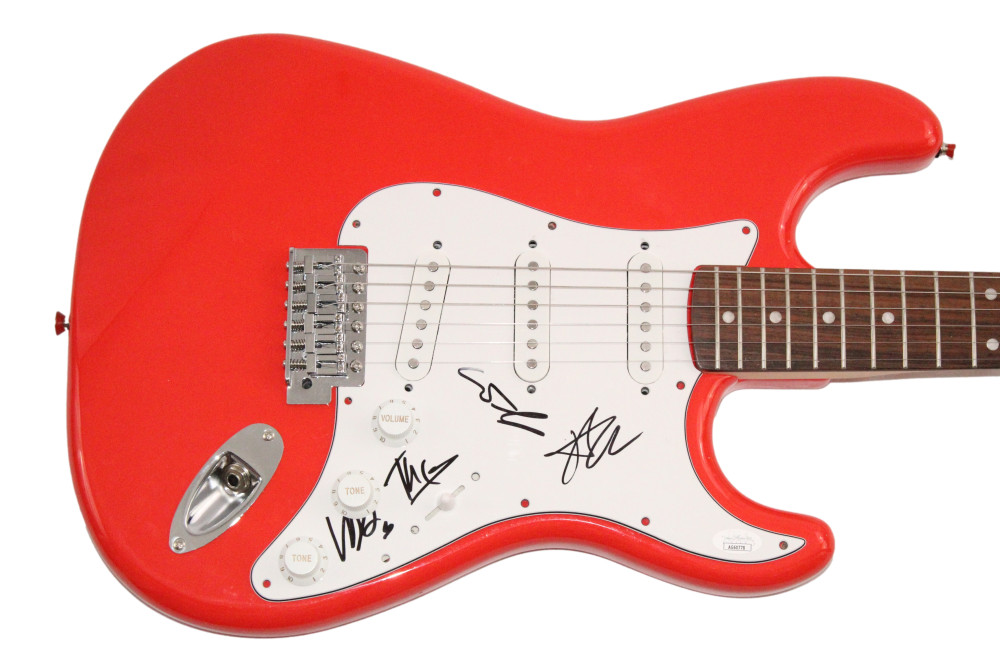 Maneskin Full Band x4 Signed Autograph Red Fender Electric Guitar Eurovision JSA
