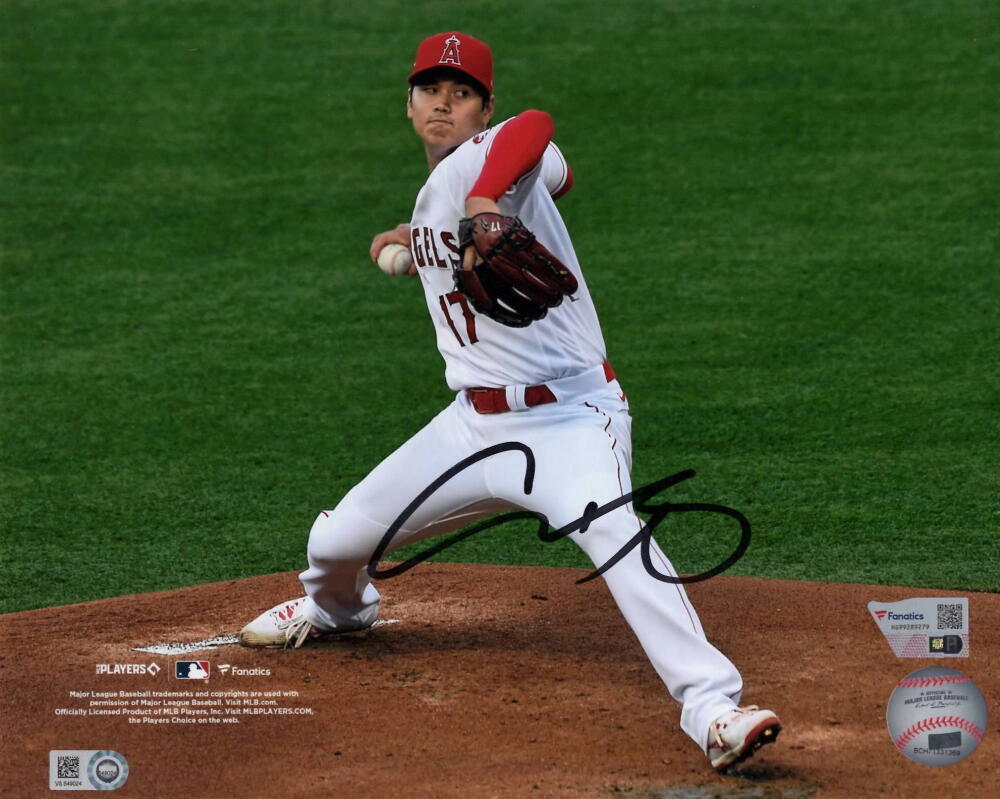 Shohei Ohtani Signed Autograph 8x10 Photo - Baseball Superstar Fanatics MLB COA
