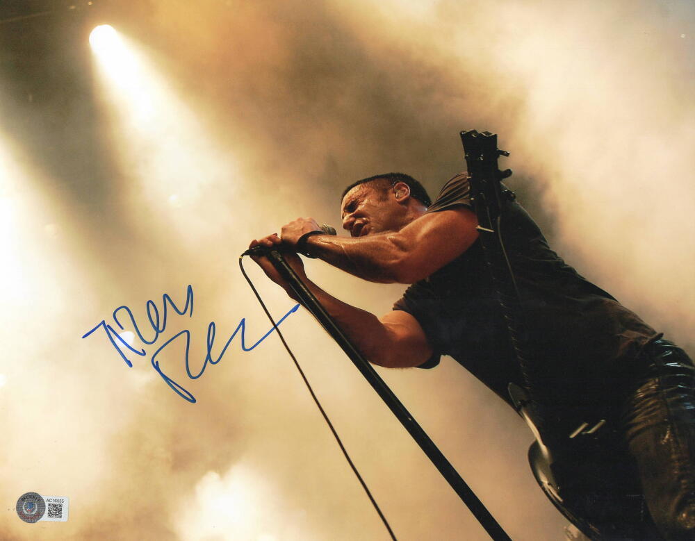TRENT REZNOR SIGNED 11X14 PHOTO NINE INCH NAILS NIN AUTHENTIC AUTOGRAPH BECKETT
