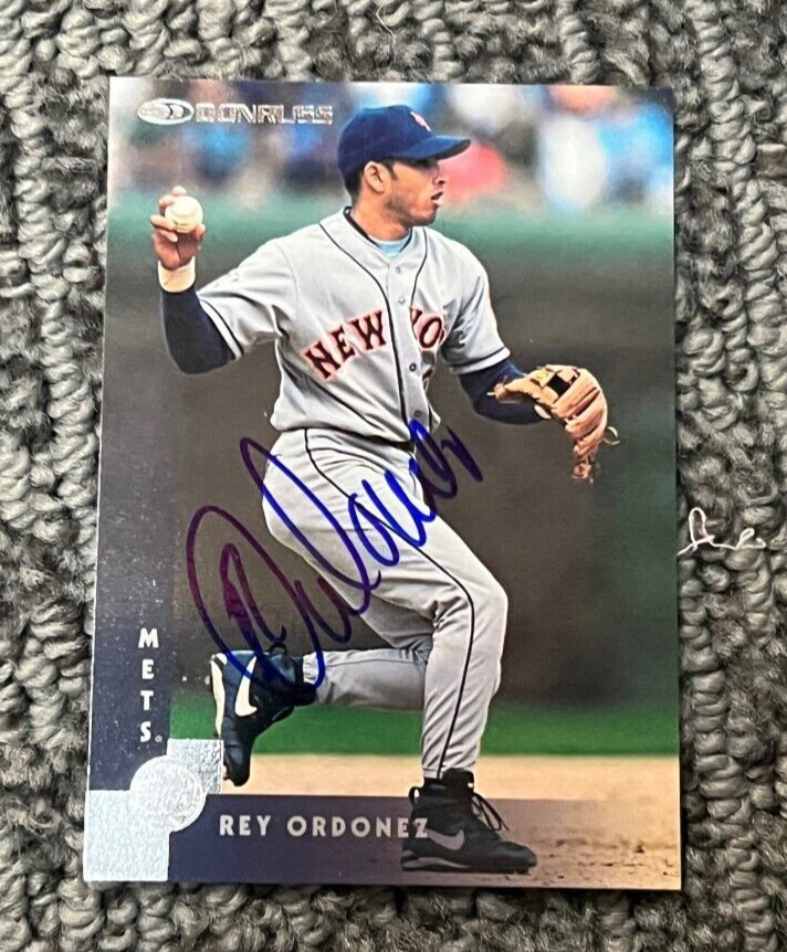 Rey Ordonez signed autographed 1997 Donruss New York Mets #232 baseball card
